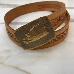 Great Leather Belt With Antique Gold Axe in Log Buckle. Great Looking!  Unisex